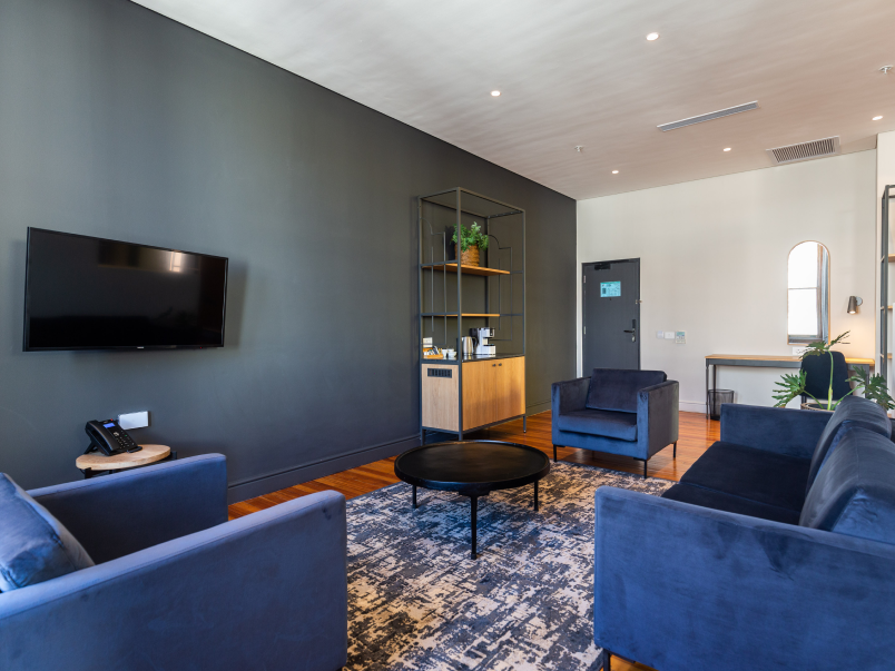 Presidential Suite Old Bank Hotel (3)