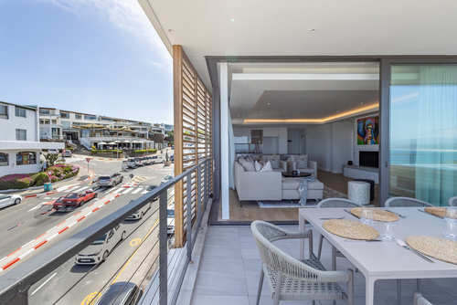 Apartment 301   Plett Quarter Hotel   Lion Roars Hotels & Lodges  (10)