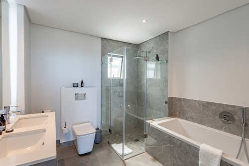 Apartment 301   Plett Quarter Hotel   Lion Roars Hotels & Lodges  (2)