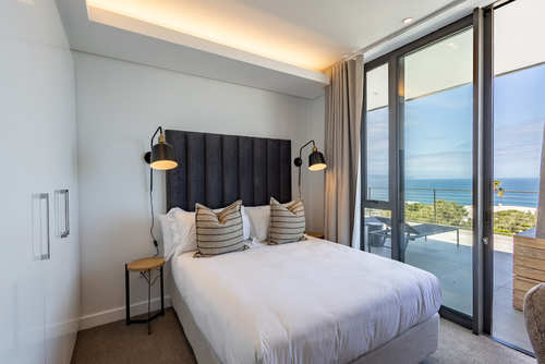 Apartment 301   Plett Quarter Hotel   Lion Roars Hotels & Lodges  (42)