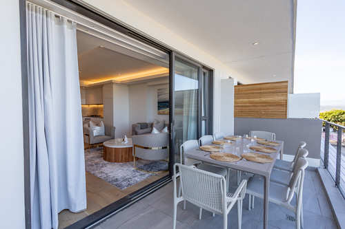 Apartment 205   Plett Quarter Hotel   Lion Roars Hotels & Lodges  (35)